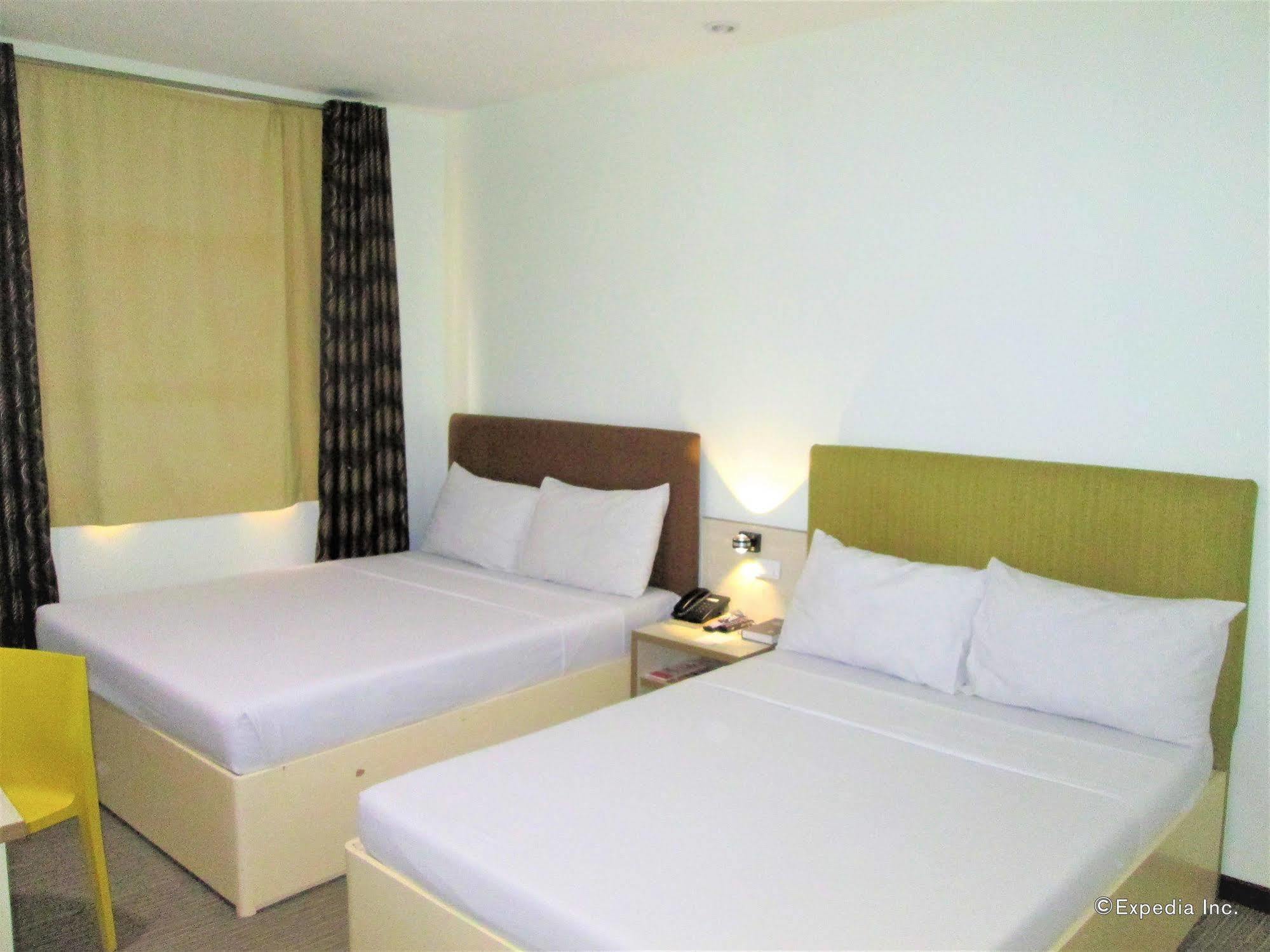 Marianne Suites Cagayan de Oro Kültér fotó